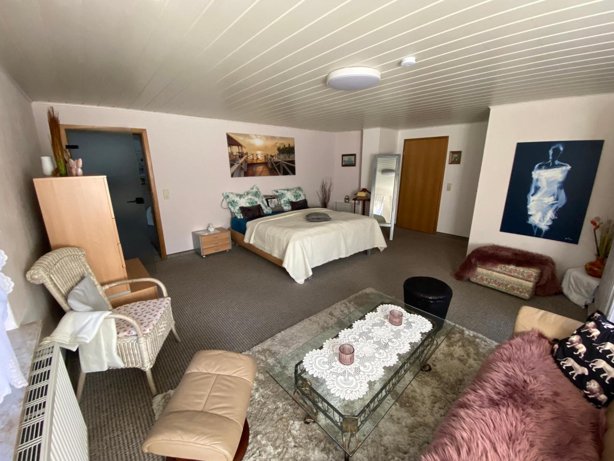 Grosse Helle Wohnung Am Wald In Bad Saarow Nahe Gruenheide Und Berlin Souterrain Exteriér fotografie