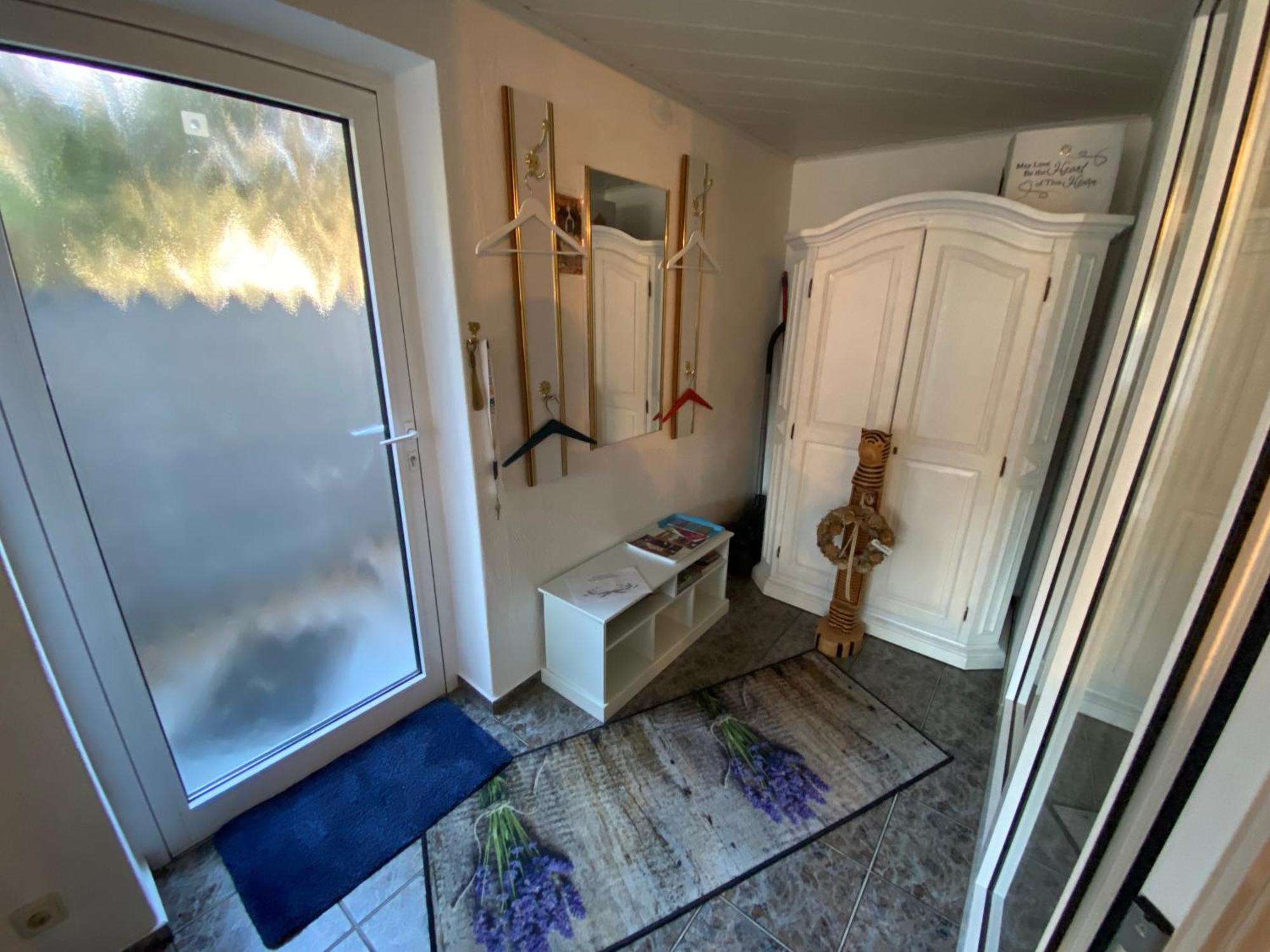 Grosse Helle Wohnung Am Wald In Bad Saarow Nahe Gruenheide Und Berlin Souterrain Exteriér fotografie